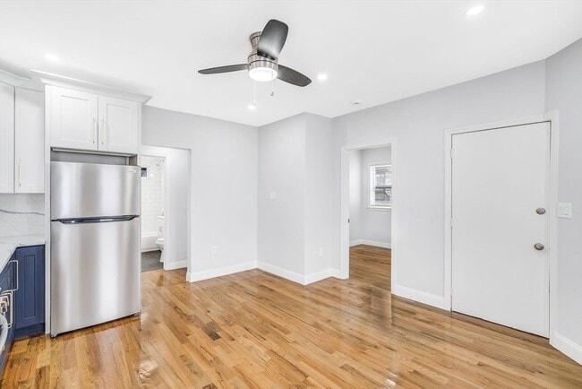 Photo - 19 Farrington St Unit 1