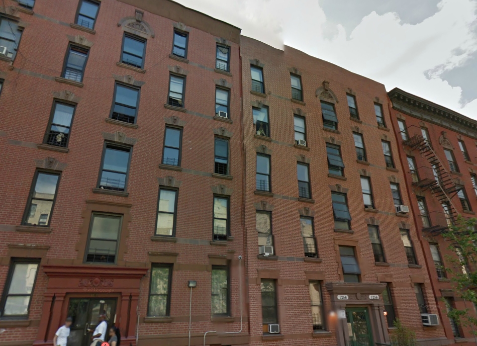 Photo - 1272-1276 Clay Ave Apartments
