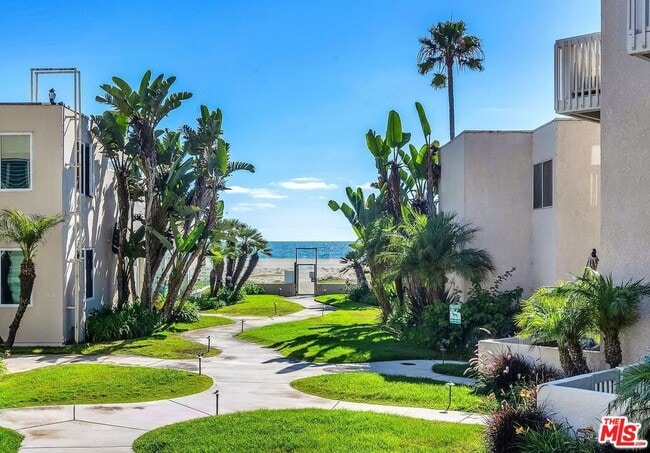 Building Photo - 7301 Vista Del Mar Unit A104 Rental