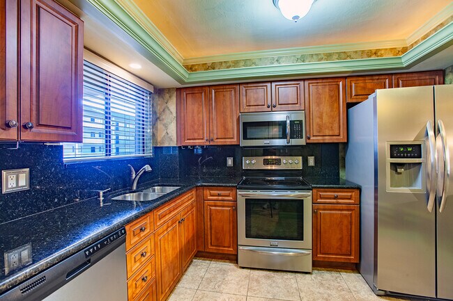 Photo - 2121 Collier Ave Townhome