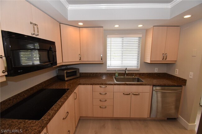 Photo - 5667 Rattlesnake Hammock Rd Unit B-205