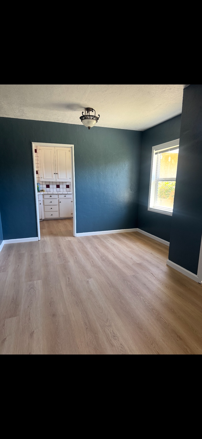 Photo - 1126 Leggett St
