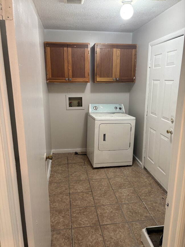 Photo - 2028 Yancey Ave