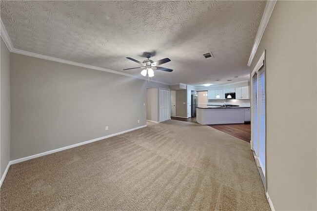 Photo - 2981 Sutton Glen