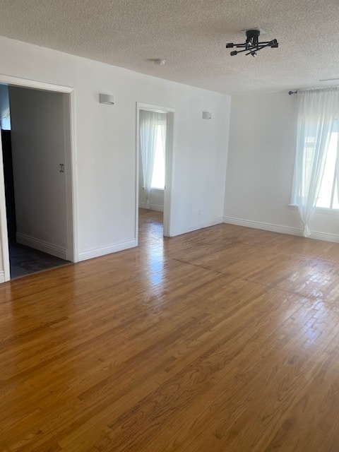 Photo - 2609 S Barrington Ave Unidad 2609