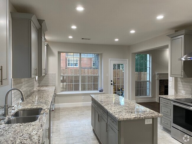 Building Photo - 306 Rivercove Dr Rental