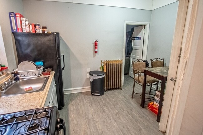 Photo - 3864 W Girard Ave Unit 2nd Floor - B