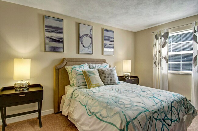 Gardencrest Apartment Homes For Rent in Waltham, MA