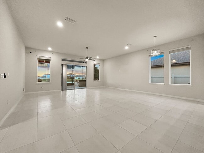 Photo - Riverview Gem – 4BR/2BA Home with Screened...