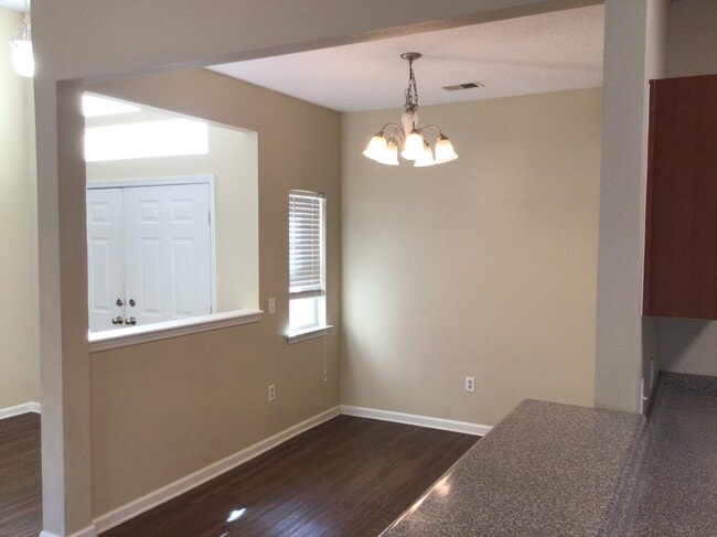Photo - 121 Caribbean Village Dr