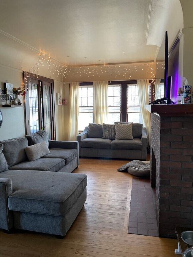 Photo - 5104 W. Wisconsin Ave. Unit #6