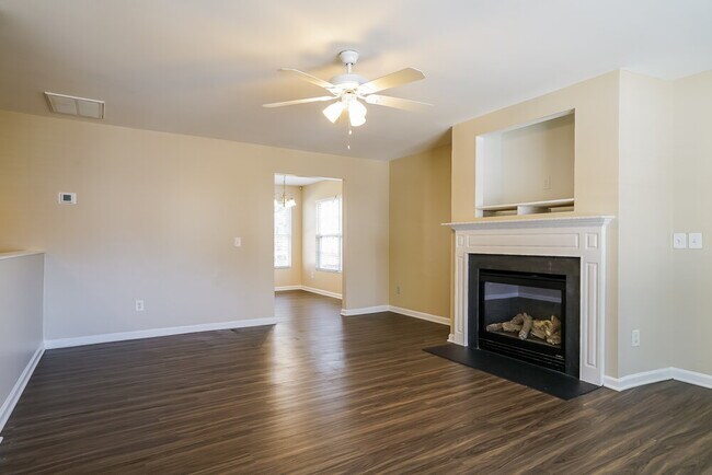 Photo - 3915 Griffis Glen Dr