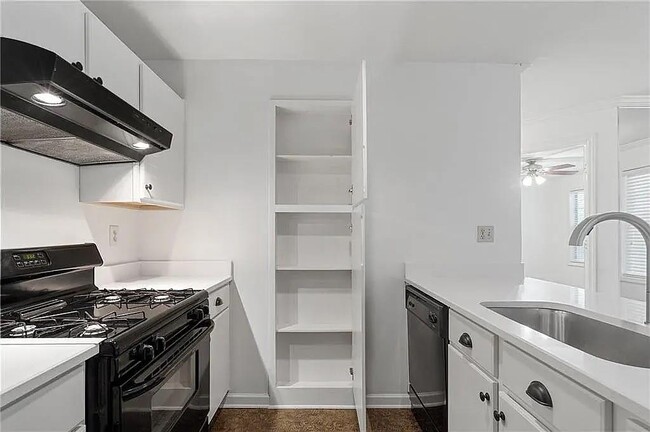 Photo - 2212 River Heights Ct SE