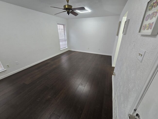 Photo - 2105 E Collins Blvd