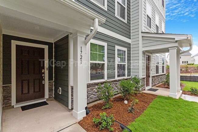 Photo - 1721 Chirping Trl