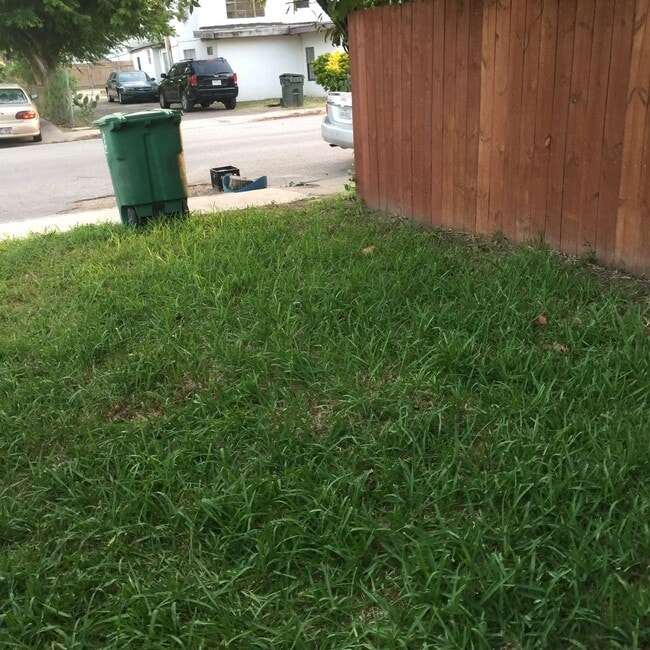 Photo - 909 E Jefferson St