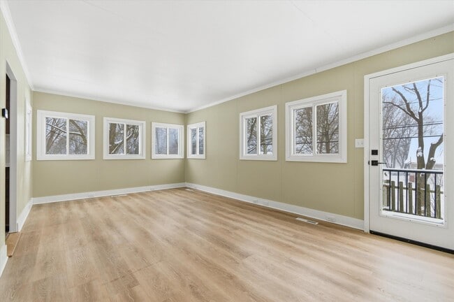 Photo - 2029 Ferdon Rd