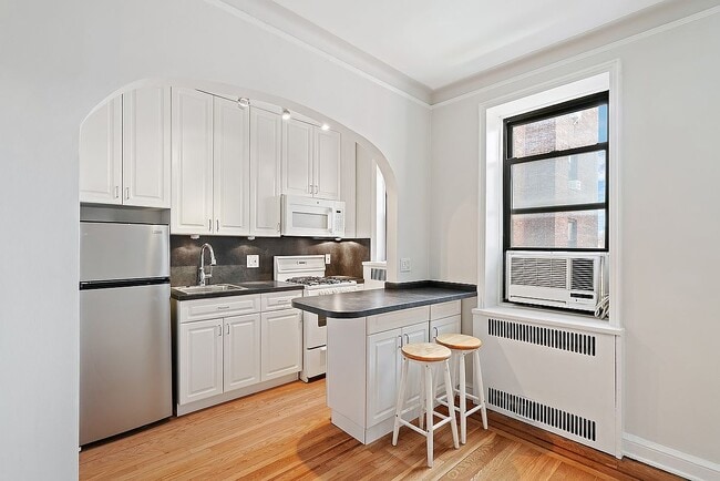 Photo - 25-40-40 31st Ave Unidad 4K