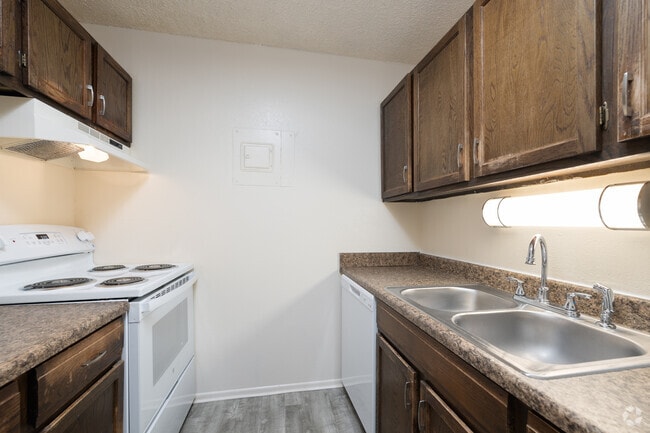 2BR, 1BA - 800SF - Kitchen - Kingsborough Apartments