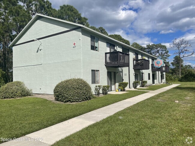 Building Photo - 421 Mercury Ave SE Unit 4 Rental