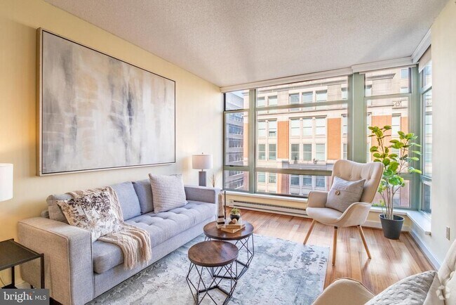 Building Photo - 1150 K St NW Unit 1008 Rental