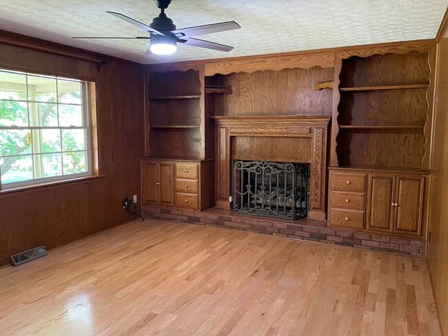 Photo - Beautiful 2 Bed, 2 Bath home located in Seagrove. (Handicap accessible)