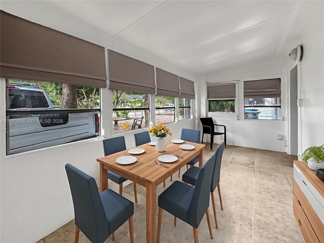 Photo - 1269 SW 25th Ave Unit 1