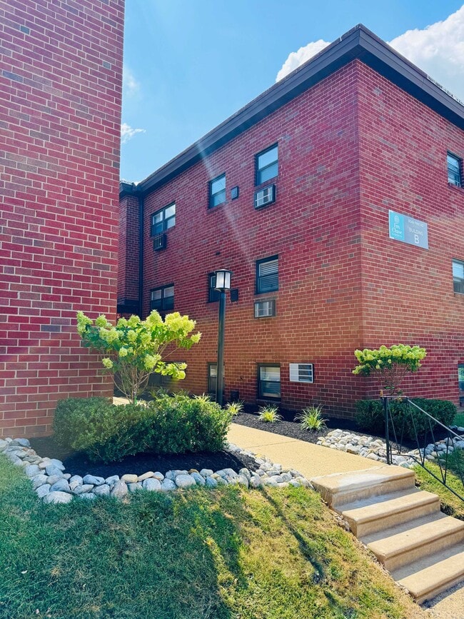 Photo - Fox Chase Gardens