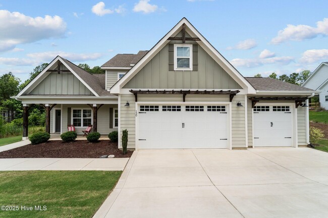 Building Photo - 130 Amelia Dr Rental