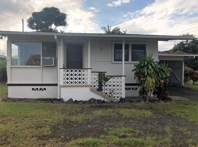 2BR / 1BA Home on Kinoole St. in Hilo - 2BR / 1BA Home on Kinoole St. in Hilo