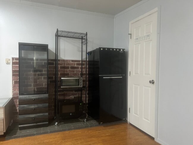 Photo - 16405 NE 12th St