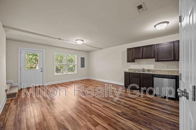 Building Photo - 27 River Stancil Dr