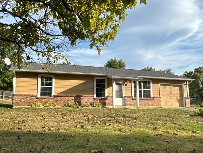 3 Bed 2 Bath House For Rent in Winfield, MO - 3 Bed 2 Bath House For Rent in Winfield, MO