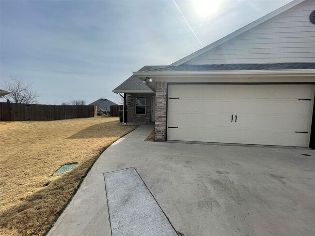 Building Photo - 3003 Weave Ct Unit 3003