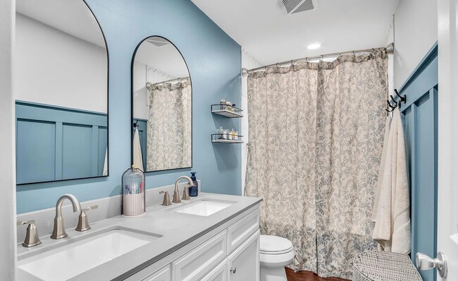 Photo - 951 E Maple St