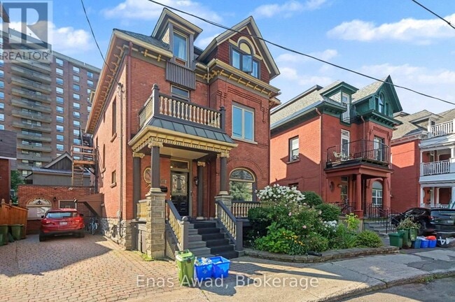 Photo - 12 Somerset St W Unit 2