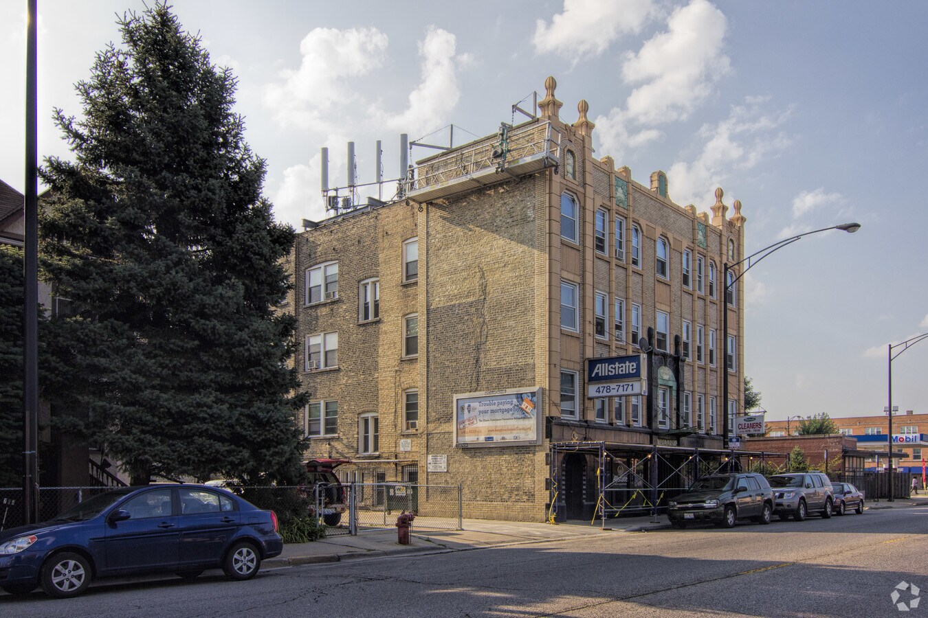 Photo - 4025-4027 N Pulaski Rd Apartments