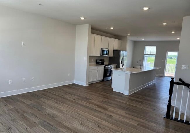 Photo - 1312 Lake Lucerne Ln
