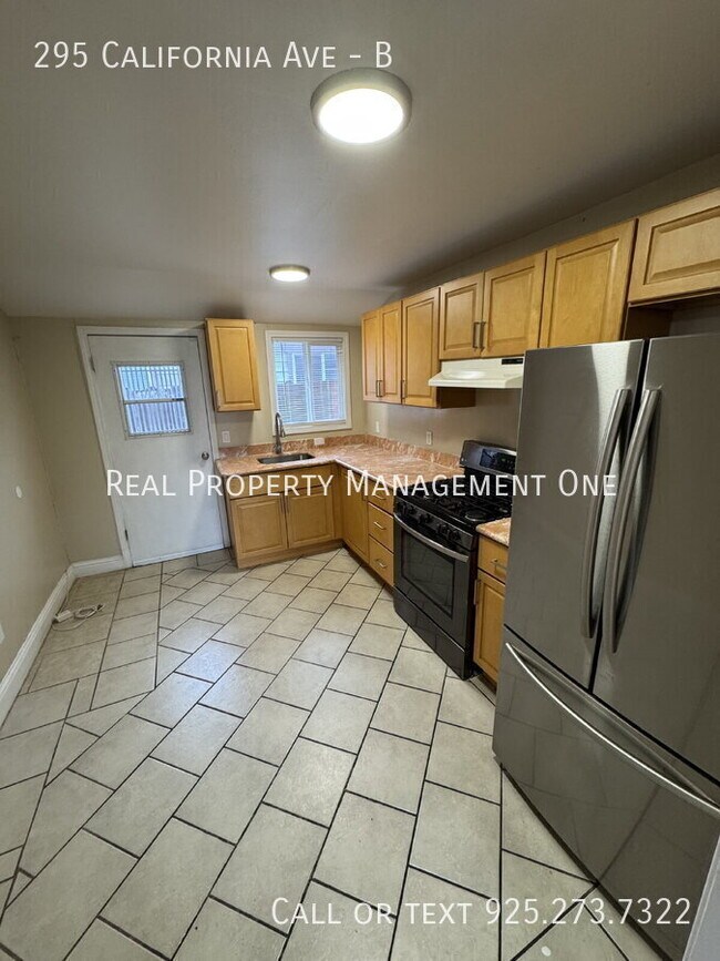 Photo - 295 California Ave Unit B