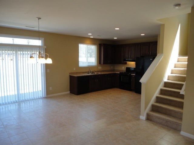 Photo - 614 Chalcedony Ct