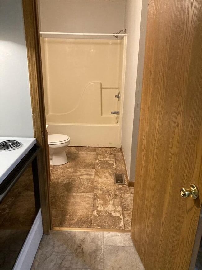 Photo - 140 Starr Rd Unit 140