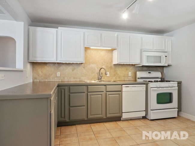 Photo - 2712 S Hazel Ct