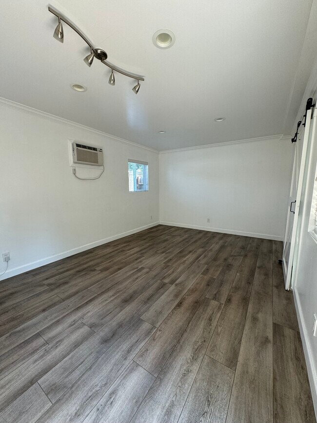 236 E Neece St Unit ADU
