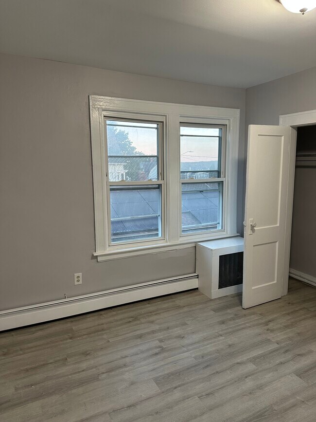Photo - 15 Willard St Unit 17 Willard Street 3rd flr