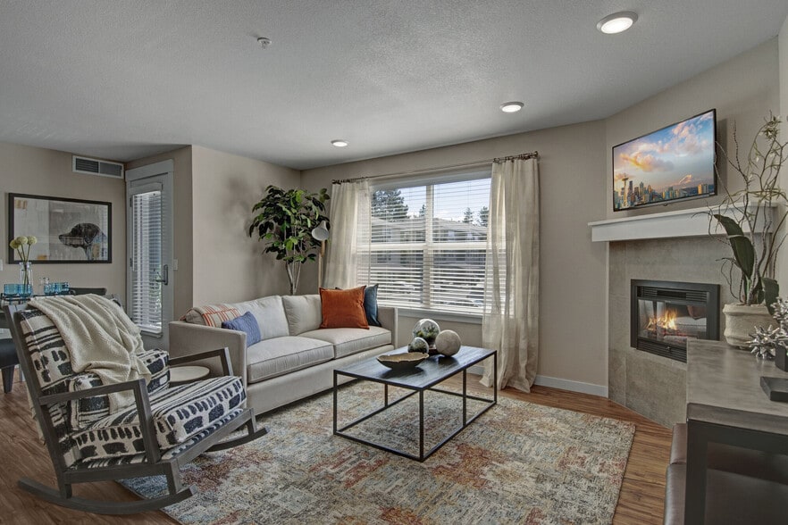 Seasons at Farmington Reserve apartments — community photo