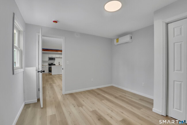 Photo - 194 Hartford Rd Unit D