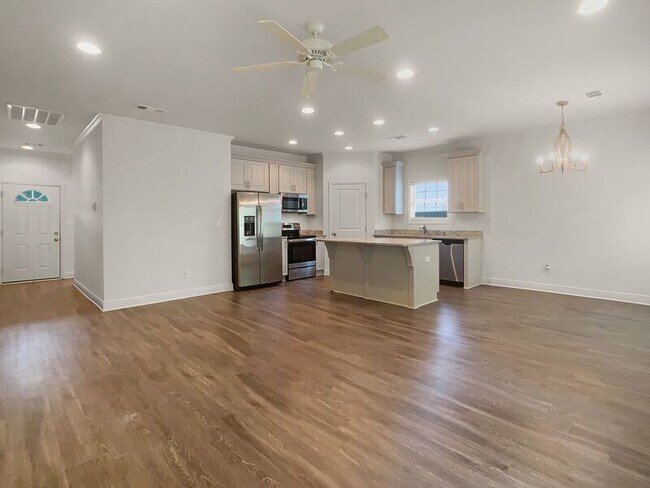 Photo - 5035 Easton Dr