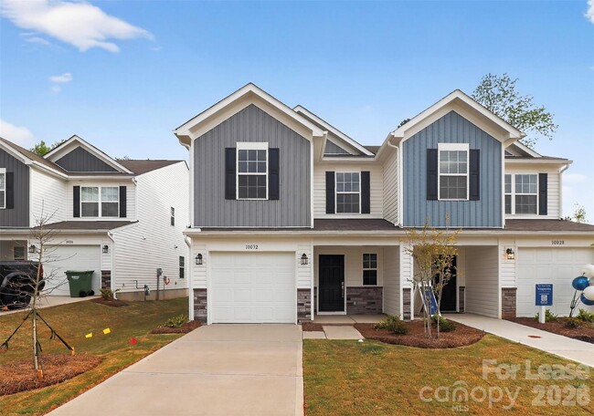 Building Photo - 10032 Greystar Ln