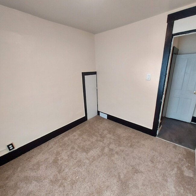 706 Cedar St