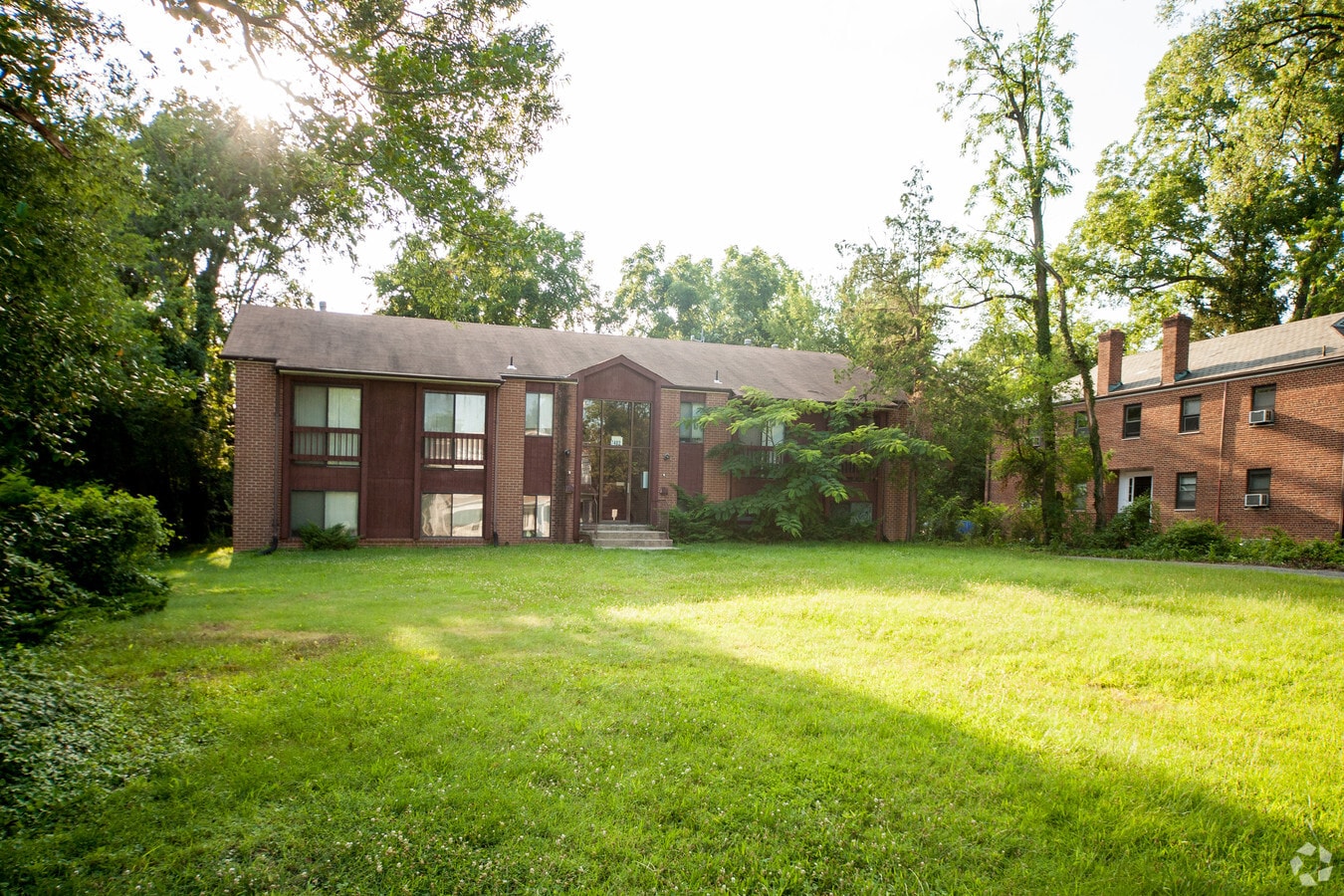 Photo - 7402 Columbia Ave Apartments